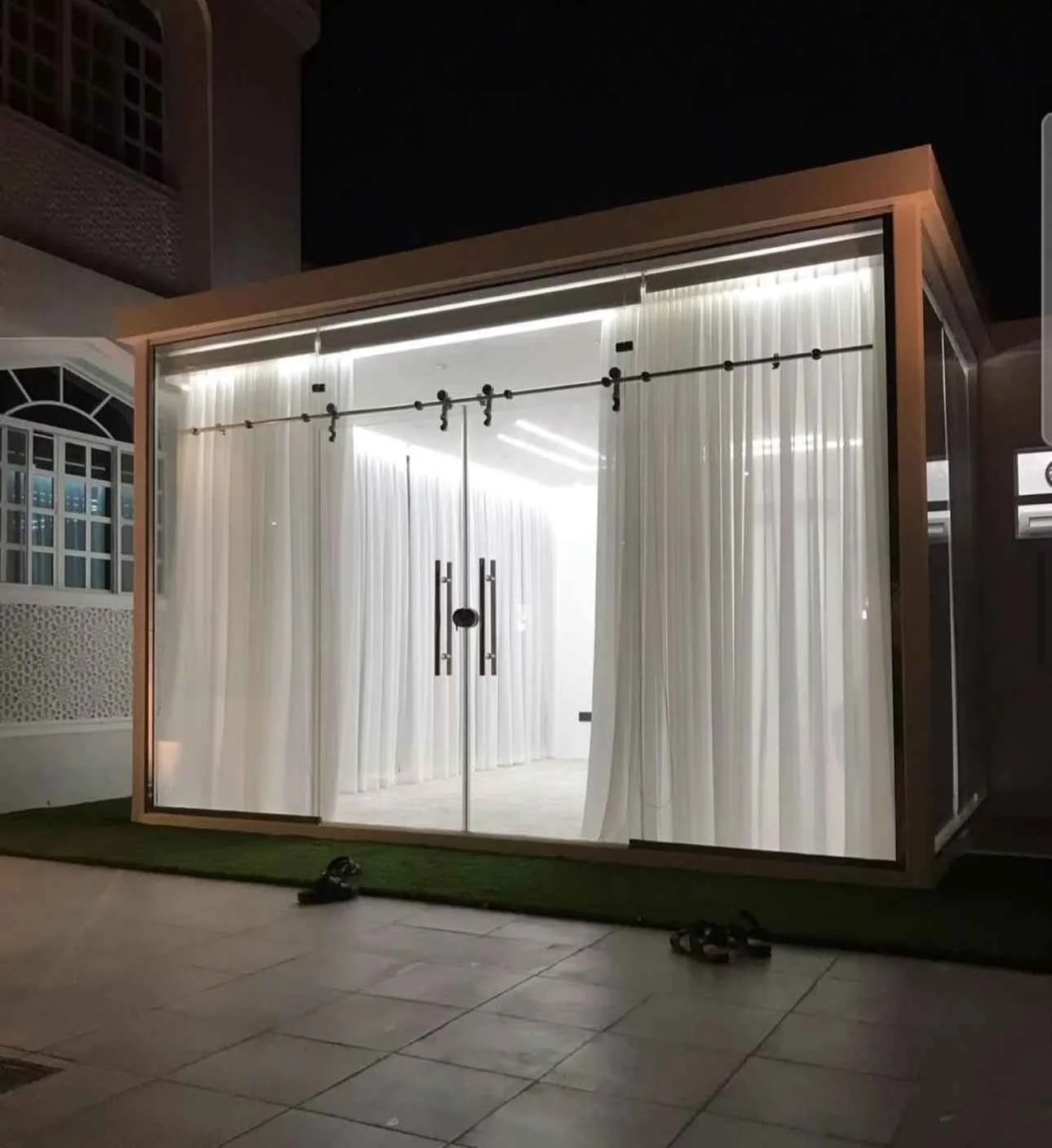 غرف زجاج بالرياض